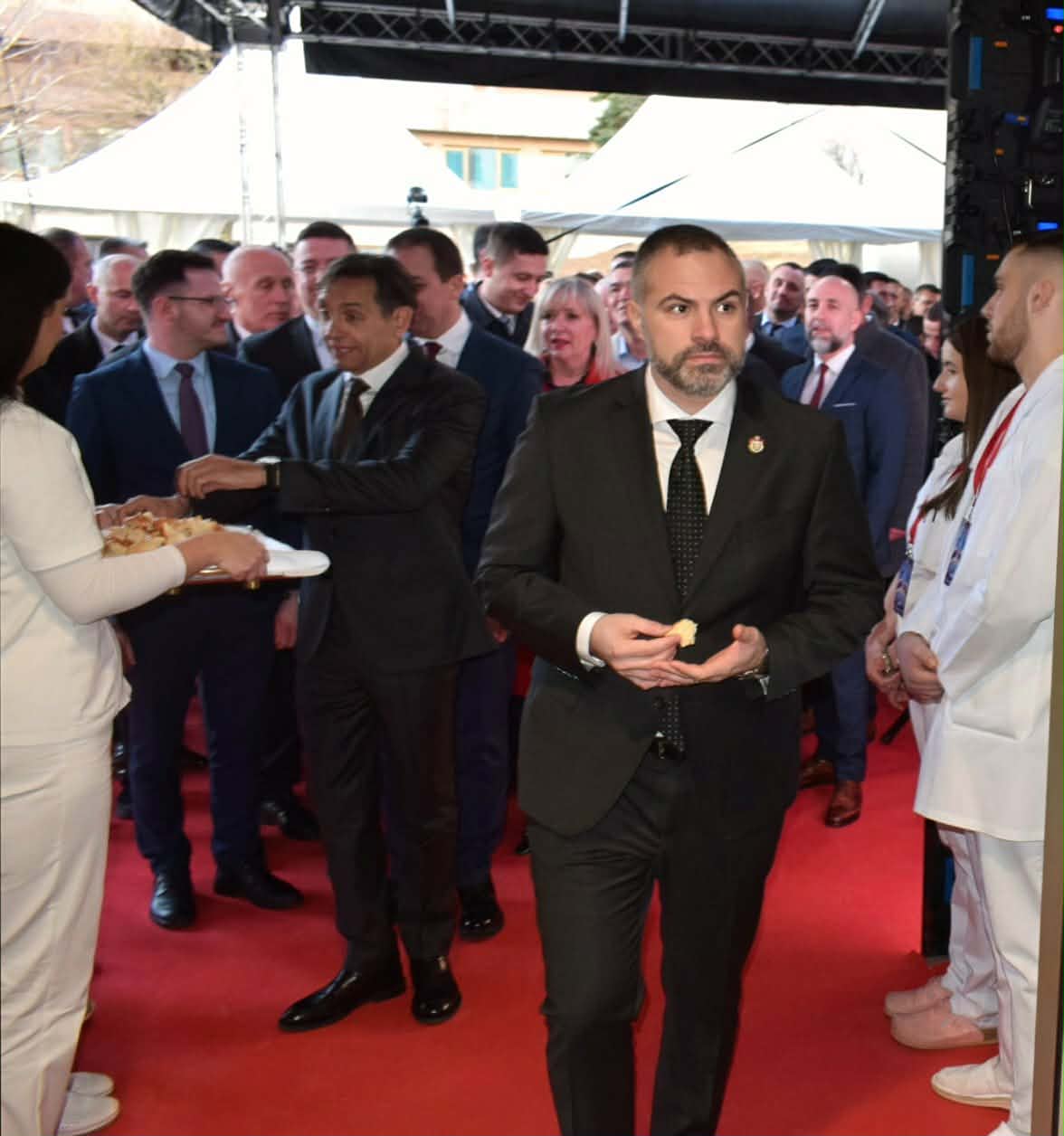 Potpredsednik Novaković