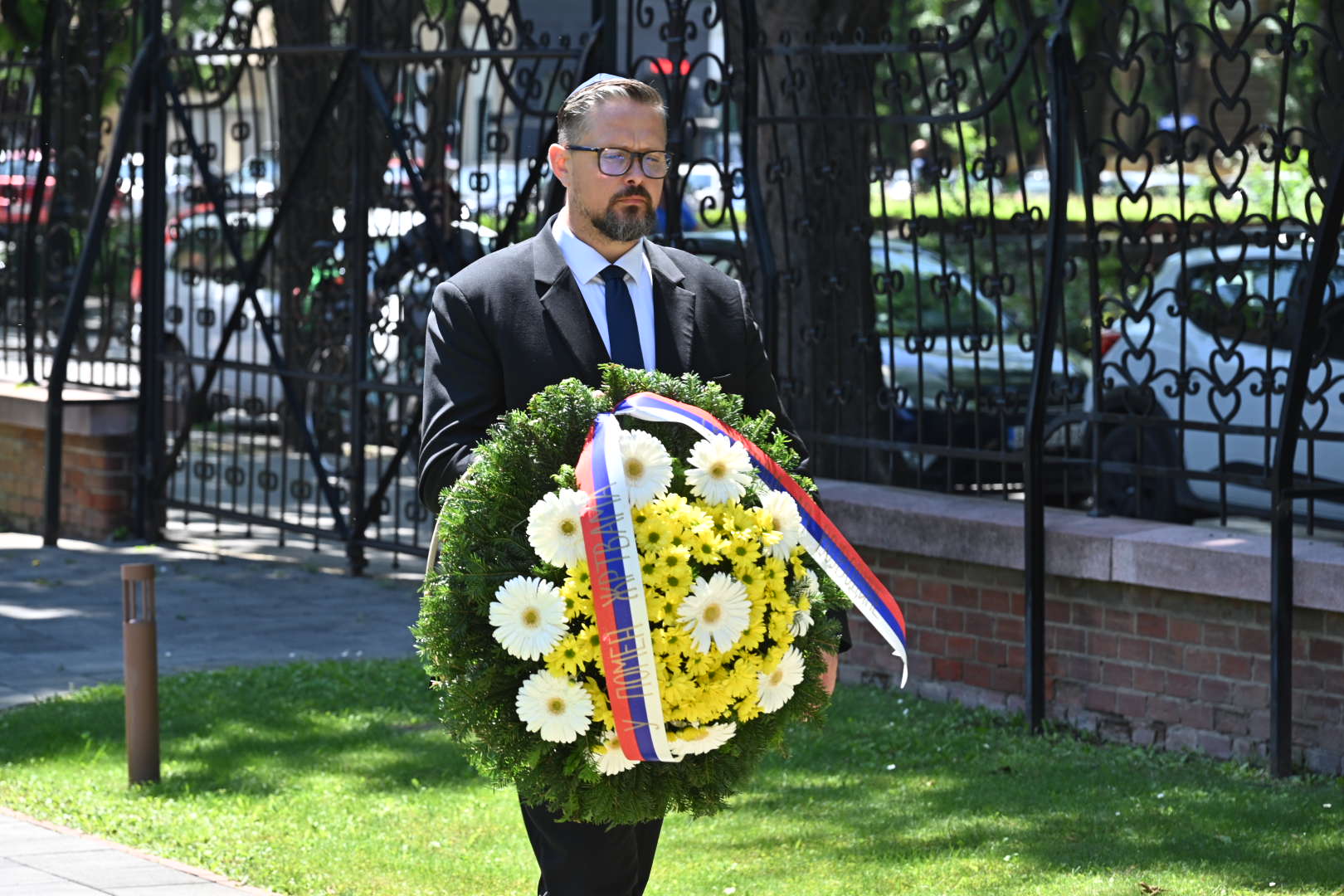 Председник Јухас на комеморацији поводом 82. годишњице депортације Јевреја из Суботице