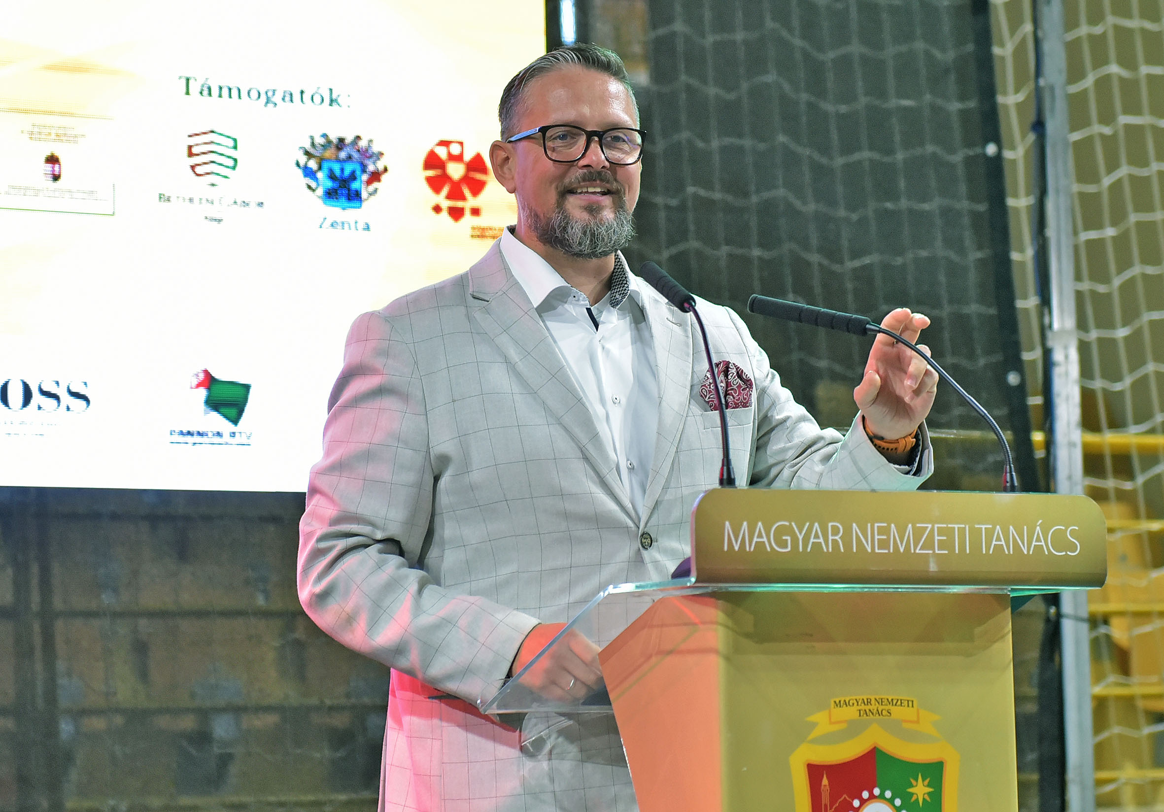 Јухас на SuliExpo: Образовање на матерњем језику је вредност Војводине