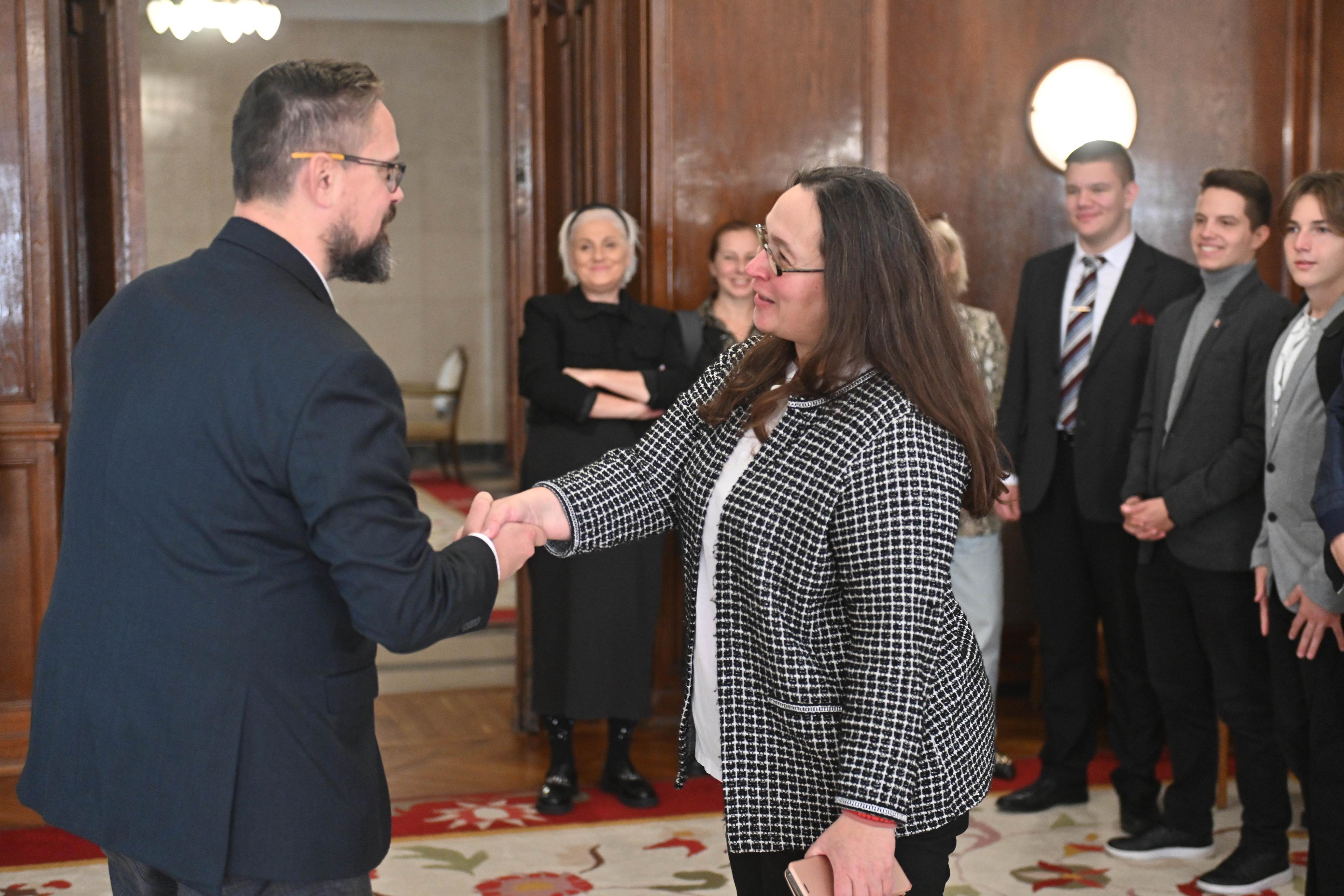 President Juhász with members of the Children’s Council of the Provincial Protector of Citizens - Ombudsman