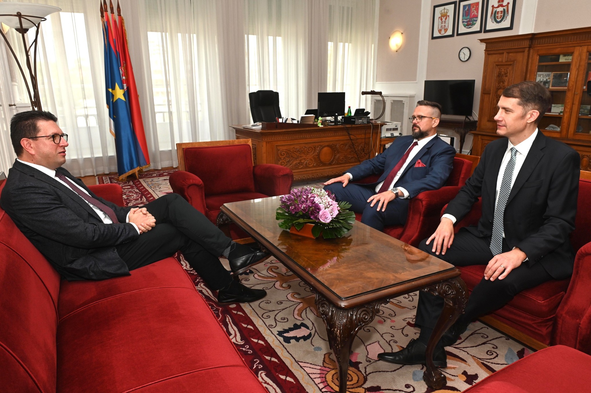 Јuhász, Pásztor a Vincze o výzvach menšinových politík